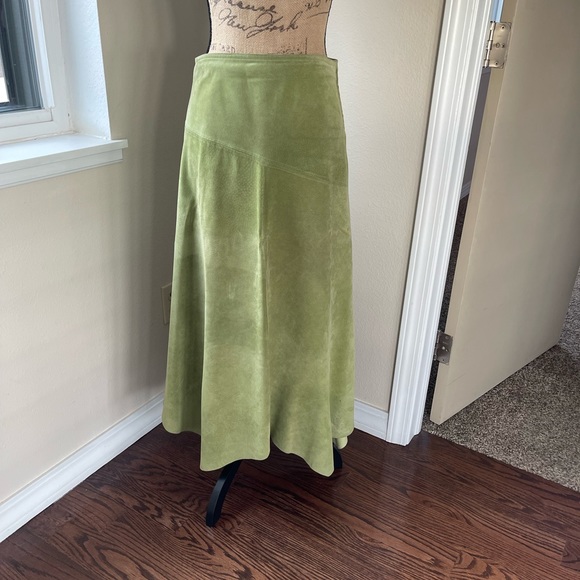 Provence d'Amour Dresses & Skirts - Provence d'Amour Green/Chartreuse Suede Asymmetrical Skirt. 4
